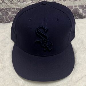 Blue Baseball Cap with Logo Chicago white Sox